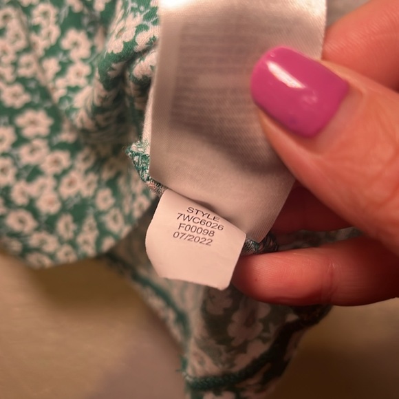 Lucky Brand Floral Green Women's Top size large - Picture 7 of 8